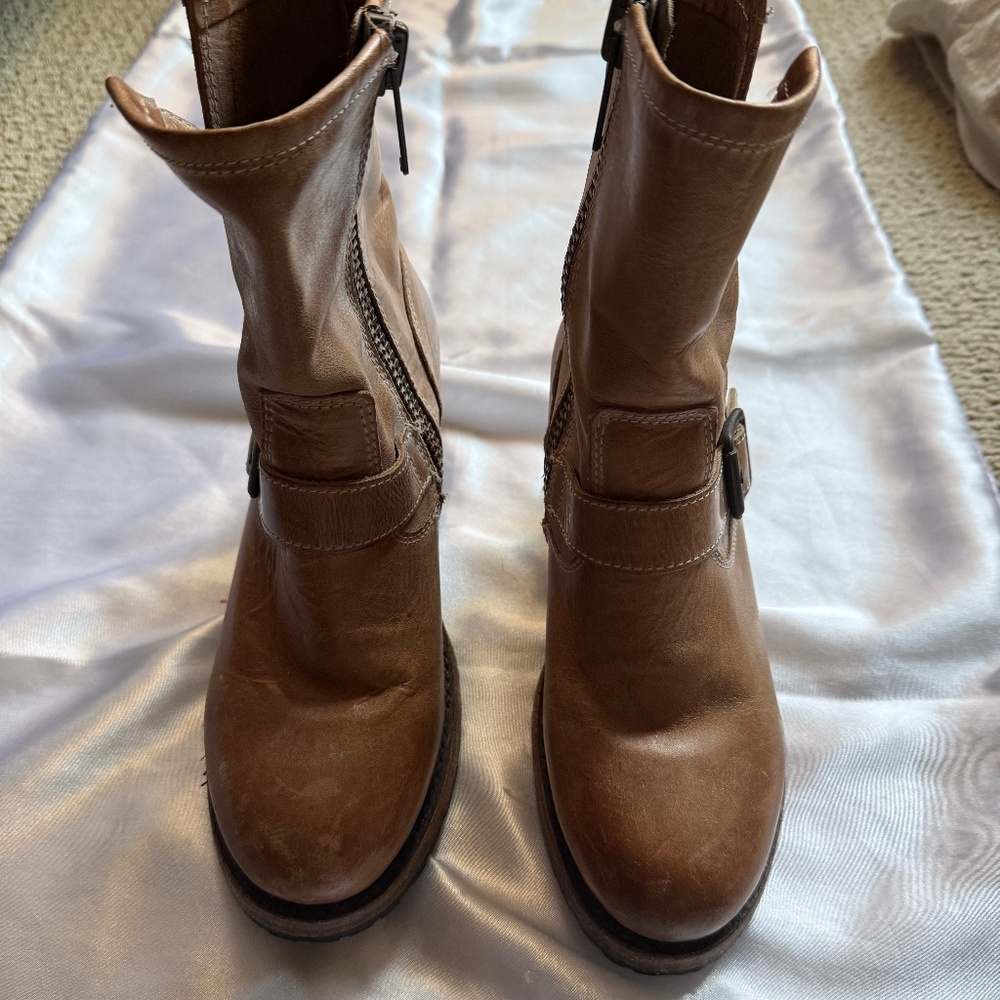 Freebird Carlito Size 7 Ankle Boot